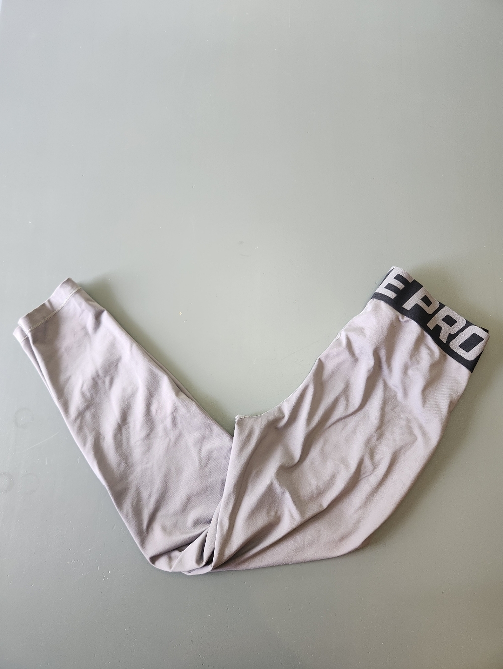 Nike Pro Intertwist Grey Training Women's 24 Inch Crop Crossover Legging Sz S